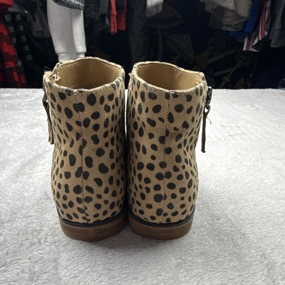 Cat & Jack Beige/Black Animal Print Ankle Bootie Almond Toe Zip Women's 2M